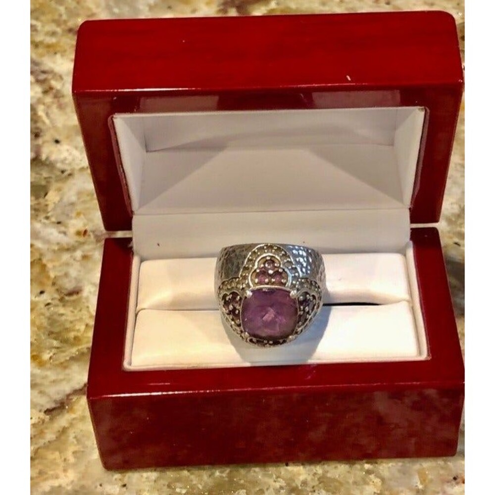 Gorgeous Sima K Amethyst Sterling ring 7.5